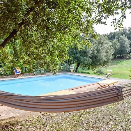 Umbrian With Pool Villa