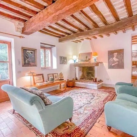 Umbrian With Pool