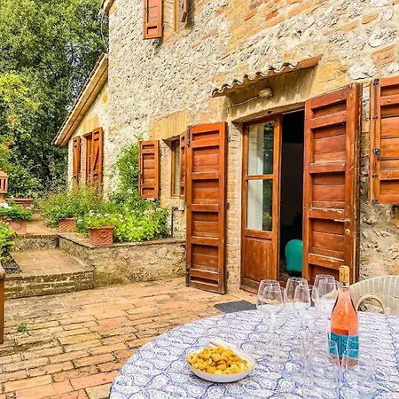 Umbrian With Pool