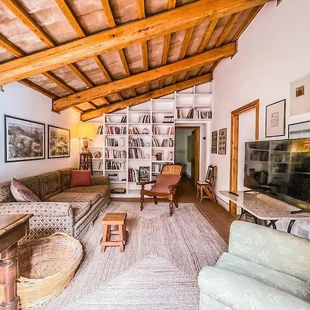 Umbrian With Pool Villa