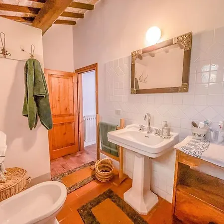 Umbrian With Pool